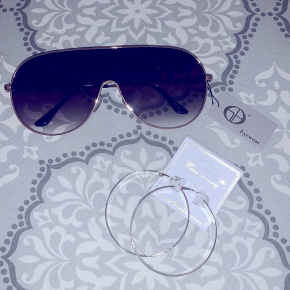 Accessories - Dark tinted sunglasses/Silver Bling hoop earrings